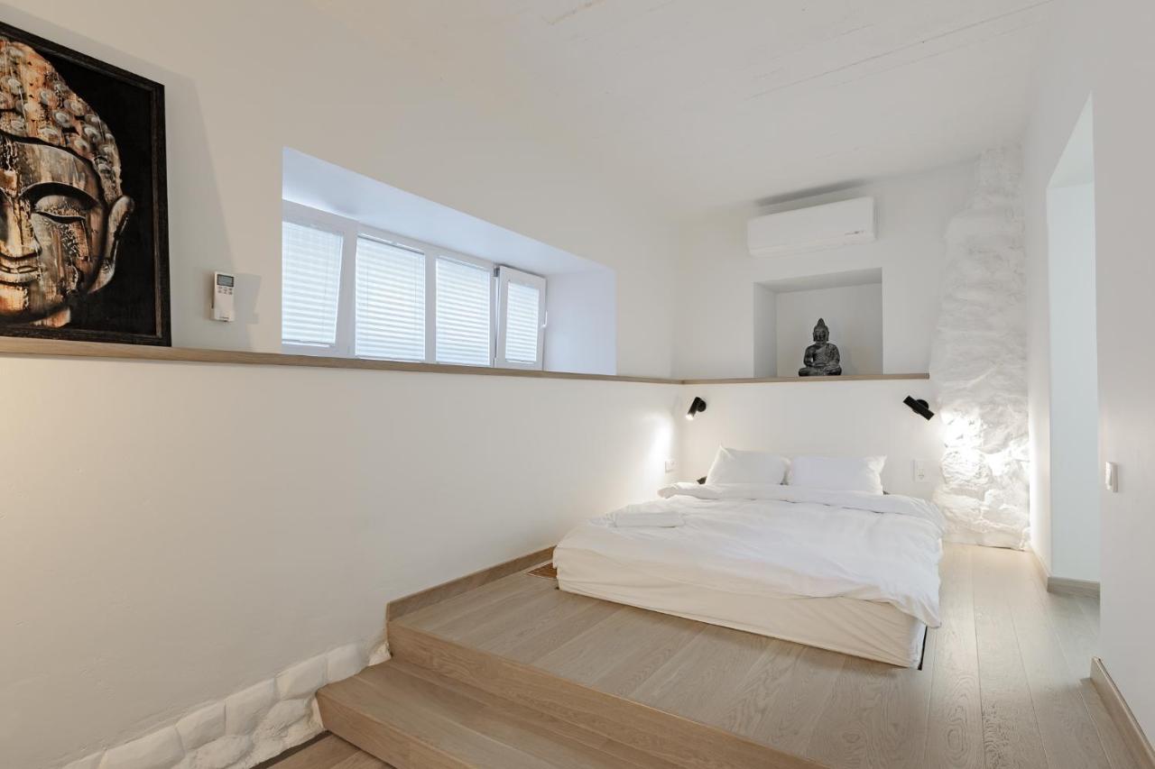 Buddha Luxury Apartment Kaunas City Centre Exteriér fotografie